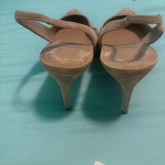 Beige slingback, Christian Louboutin shoes - Picture 2 of 7